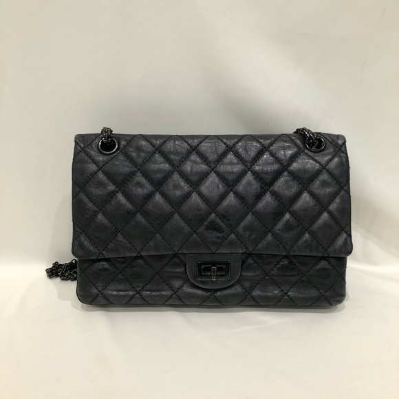 【60MK】Chanel Black Hardware Reissue Bag Sku# 82981 (Gently Used) - Picture 2 of 12